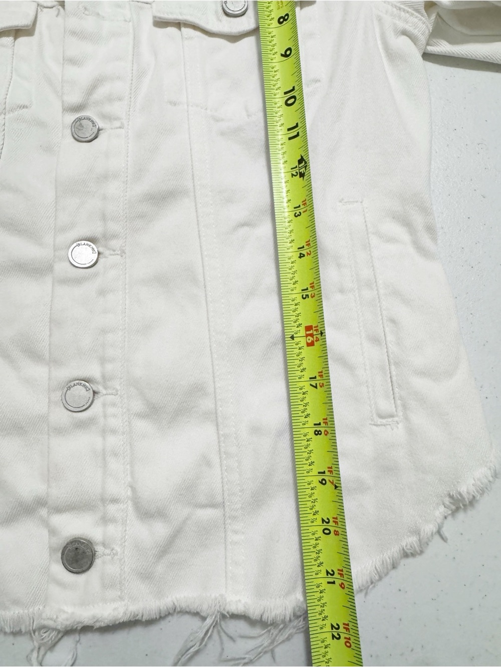 Blank NYC Frayed Hem White Denim Jean Jacket Small - Picture 11 of 12